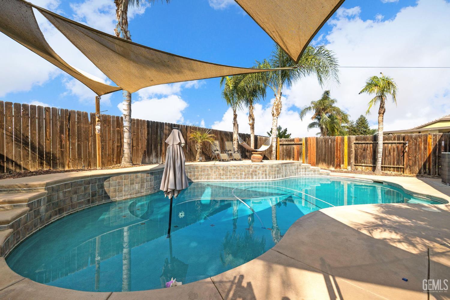 Bakersfield, California, 93312, United States, 3 Bedrooms Bedrooms, ,2 BathroomsBathrooms,Residential,For Sale,1989296