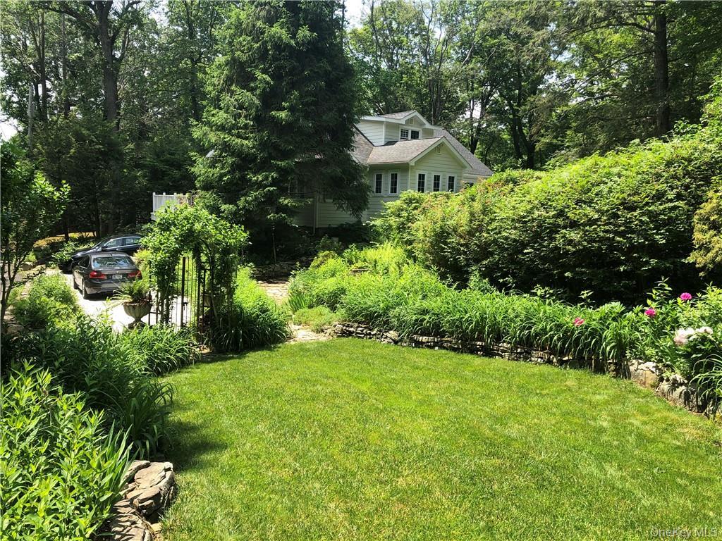 South Salem, New York, 10590, United States, 2 Bedrooms Bedrooms, ,2 BathroomsBathrooms,Residential,For Sale,1949809
