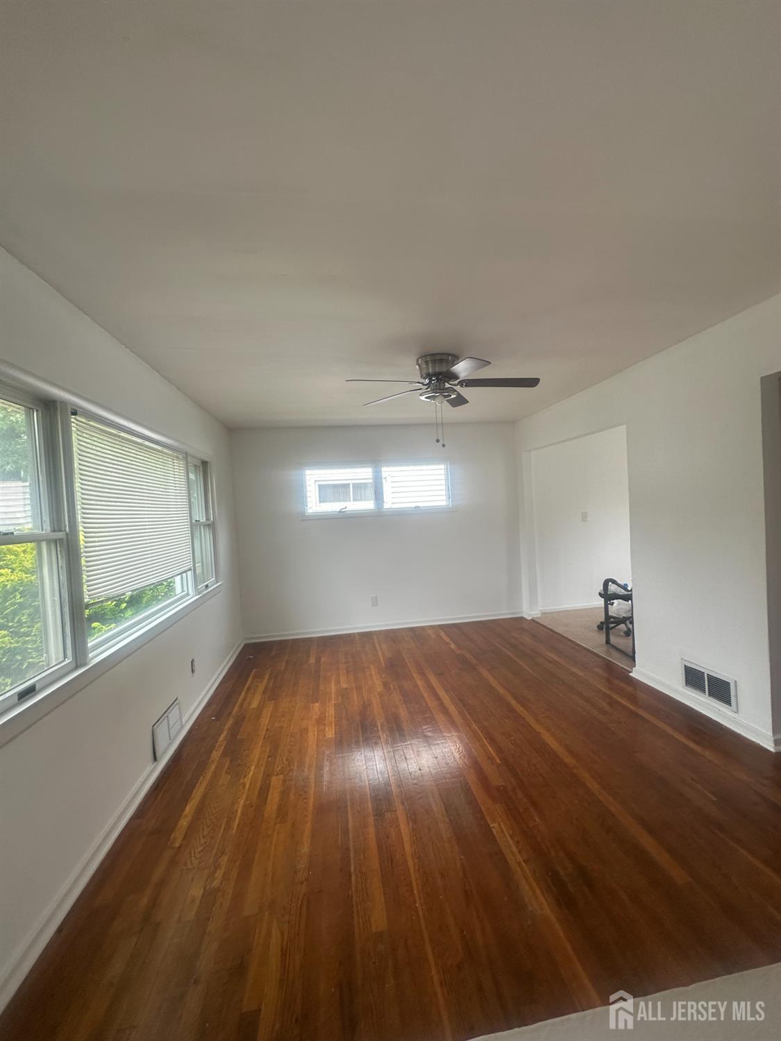Rahway, New Jersey, 08857, United States, 4 Bedrooms Bedrooms, ,2 BathroomsBathrooms,Residential,For Sale,1906266