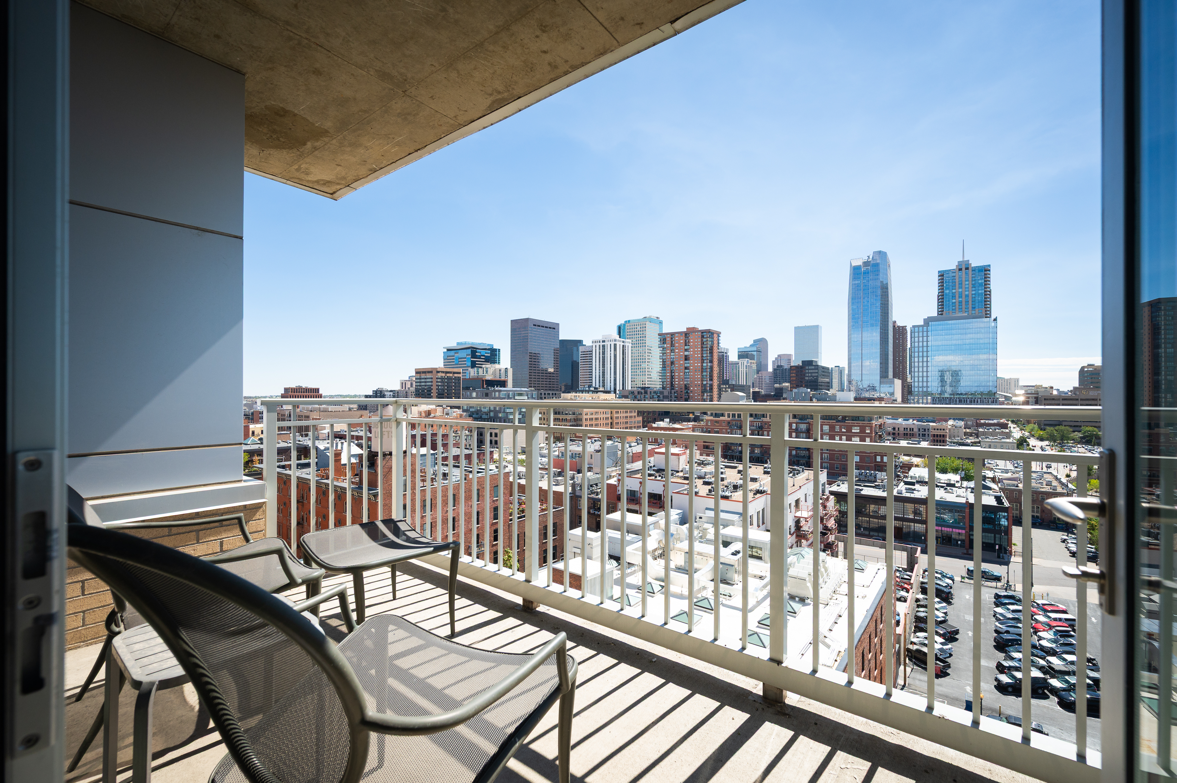  Impeccably Maintained Residence With Incredible Mountain And City Views - 物件實景