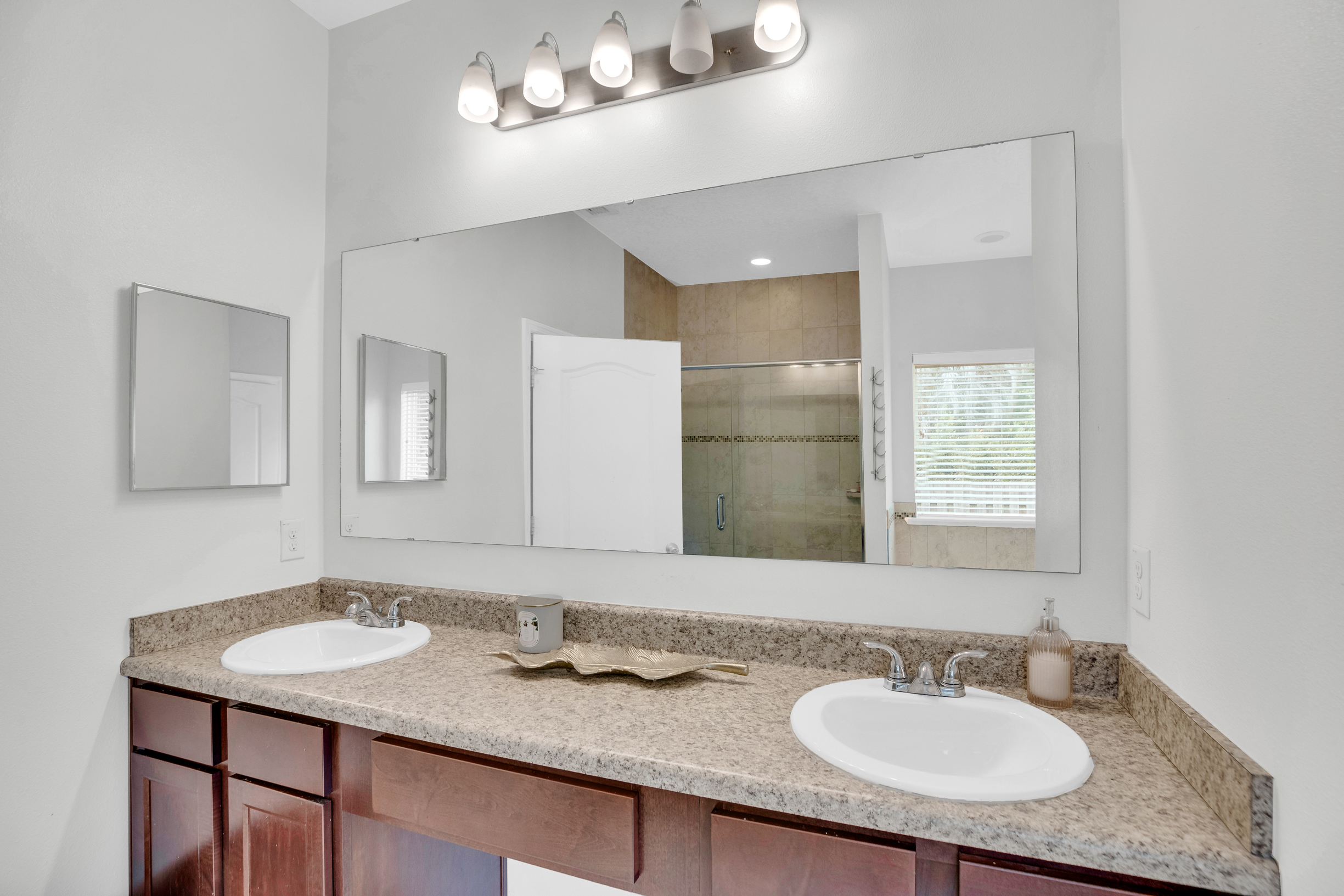 956 Claire Avenue, Sebastian, FL, 32958 - 物件實景