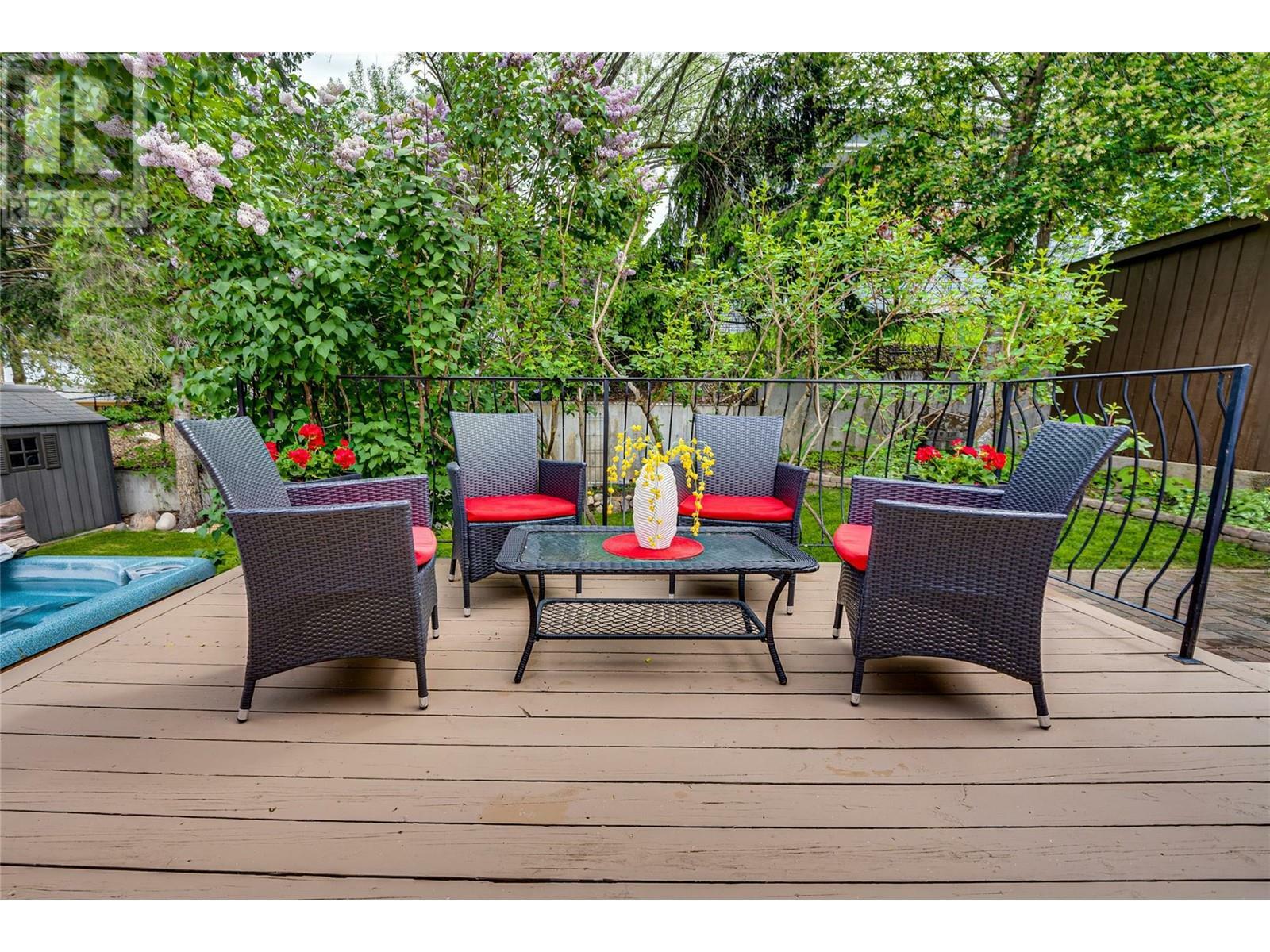 VERNON, British Columbia, V1T 7S4, CA, 4 Bedrooms Bedrooms, ,2 BathroomsBathrooms,Residential,For Sale,1837280