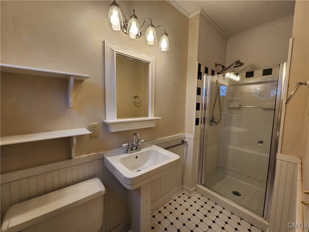 Skaneateles, New York, 13152, United States, 3 Bedrooms Bedrooms, ,2 BathroomsBathrooms,Residential,For Sale,1988278