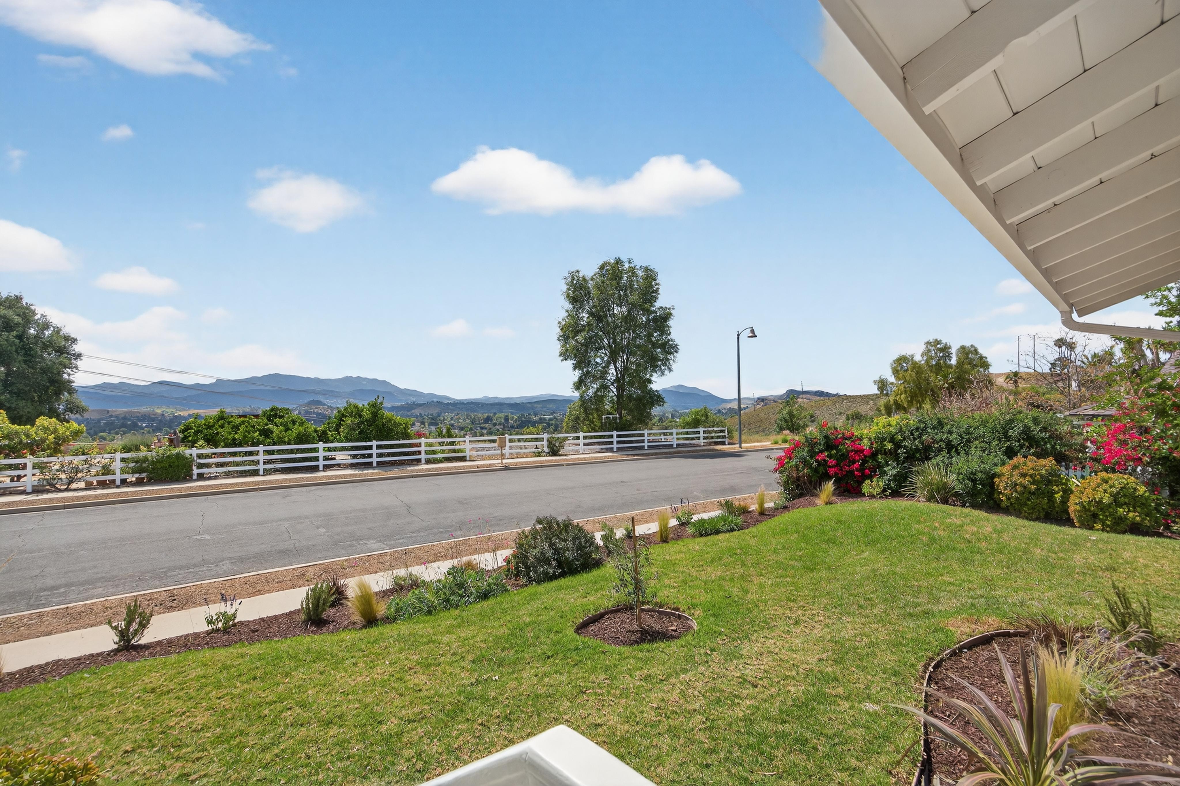  921 Calle Pinata, Thousand Oaks, CA 91360 - 物件實景