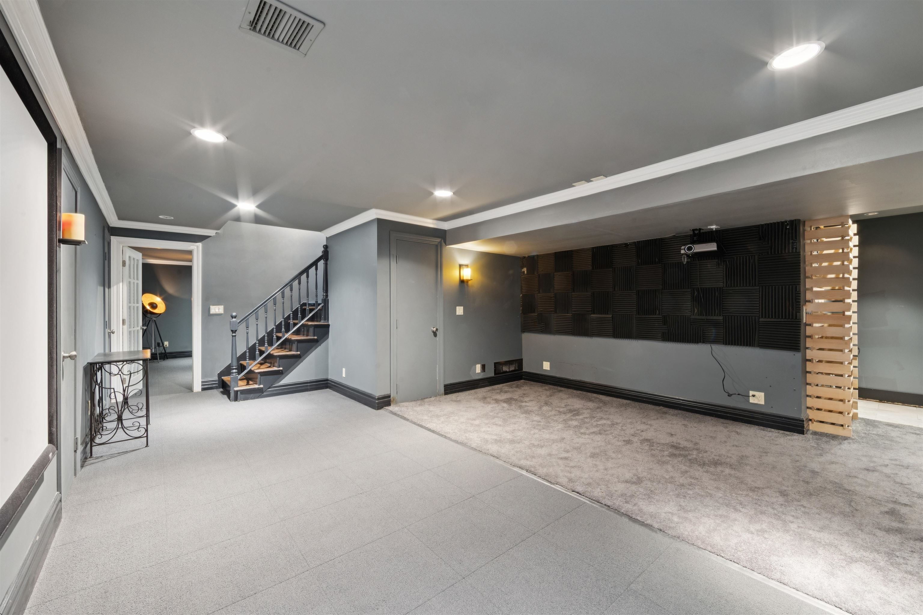 Wichita, Kansas, 67206, United States, 2 Bedrooms Bedrooms, ,4 BathroomsBathrooms,Residential,For Sale,1911450