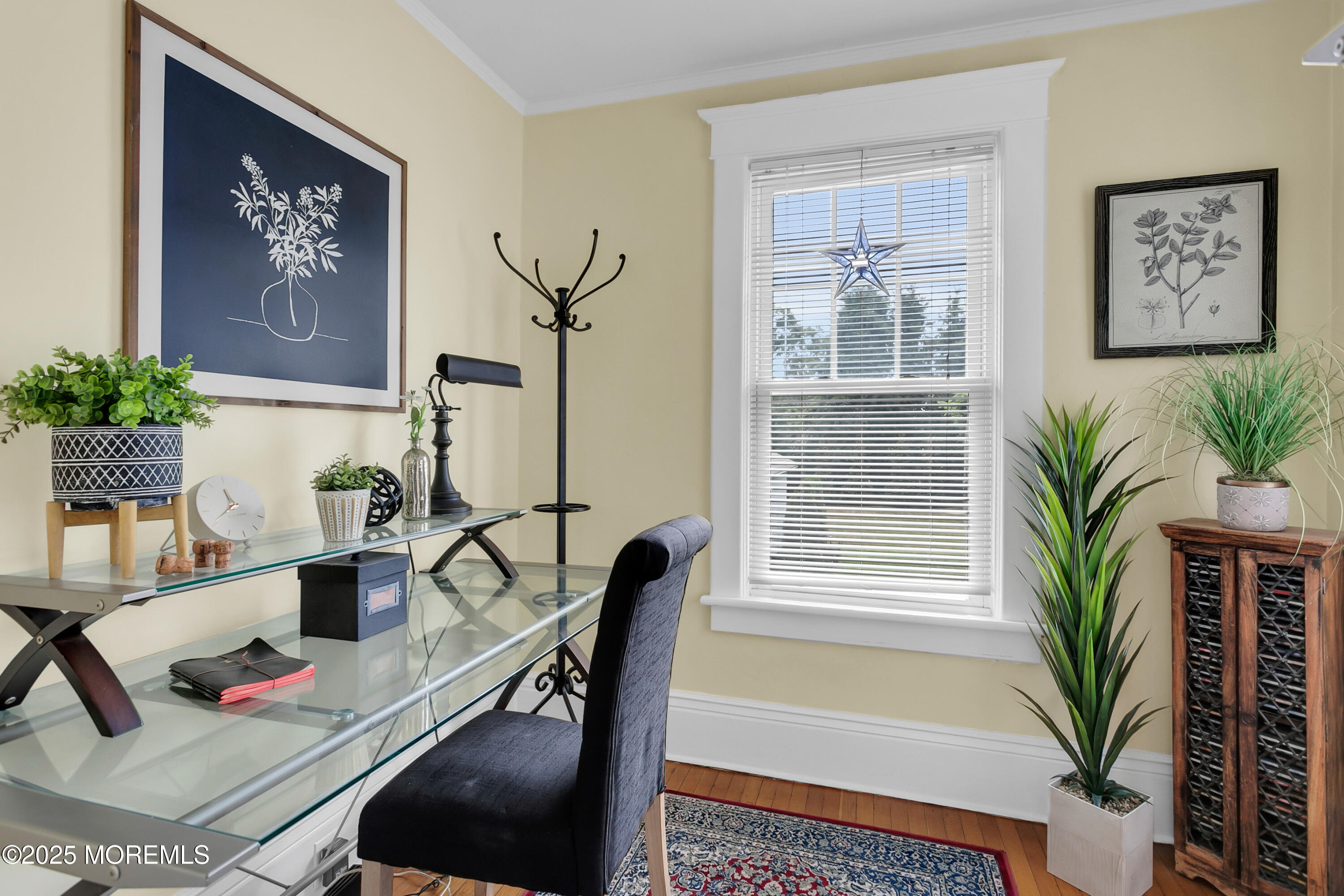Red Bank, New Jersey, 07701, United States, 3 Bedrooms Bedrooms, ,2 BathroomsBathrooms,Residential,For Sale,1920551