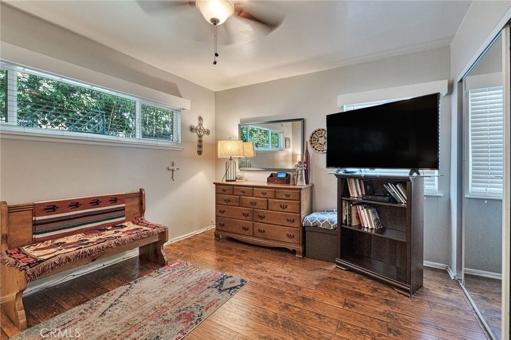 Van Nuys, California, 91406, United States, 4 Bedrooms Bedrooms, ,1 BathroomBathrooms,Residential,For Sale,1982860