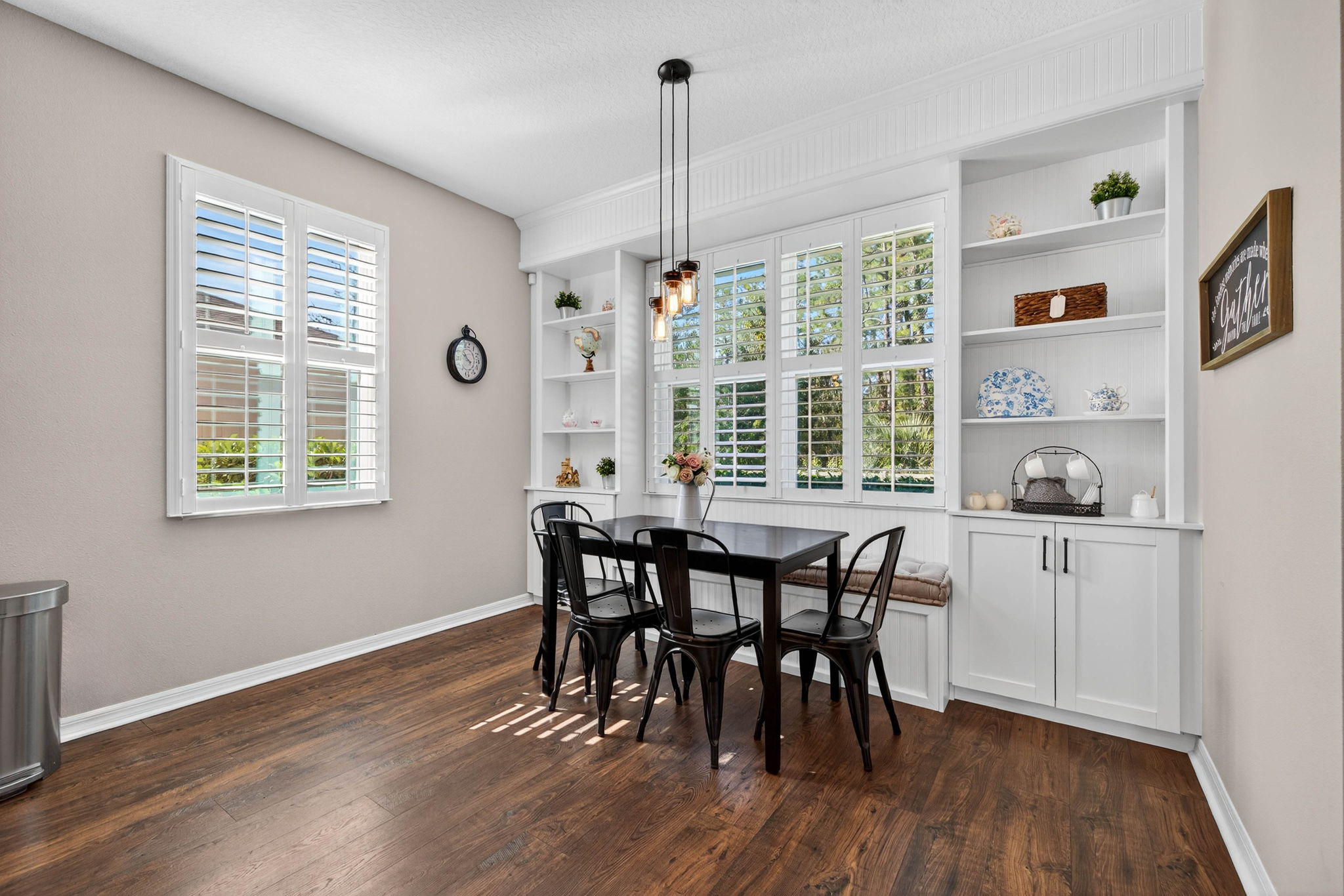 Land O Lakes, Florida, 34637, United States, 5 Bedrooms Bedrooms, ,3 BathroomsBathrooms,Residential,For Sale,1976107