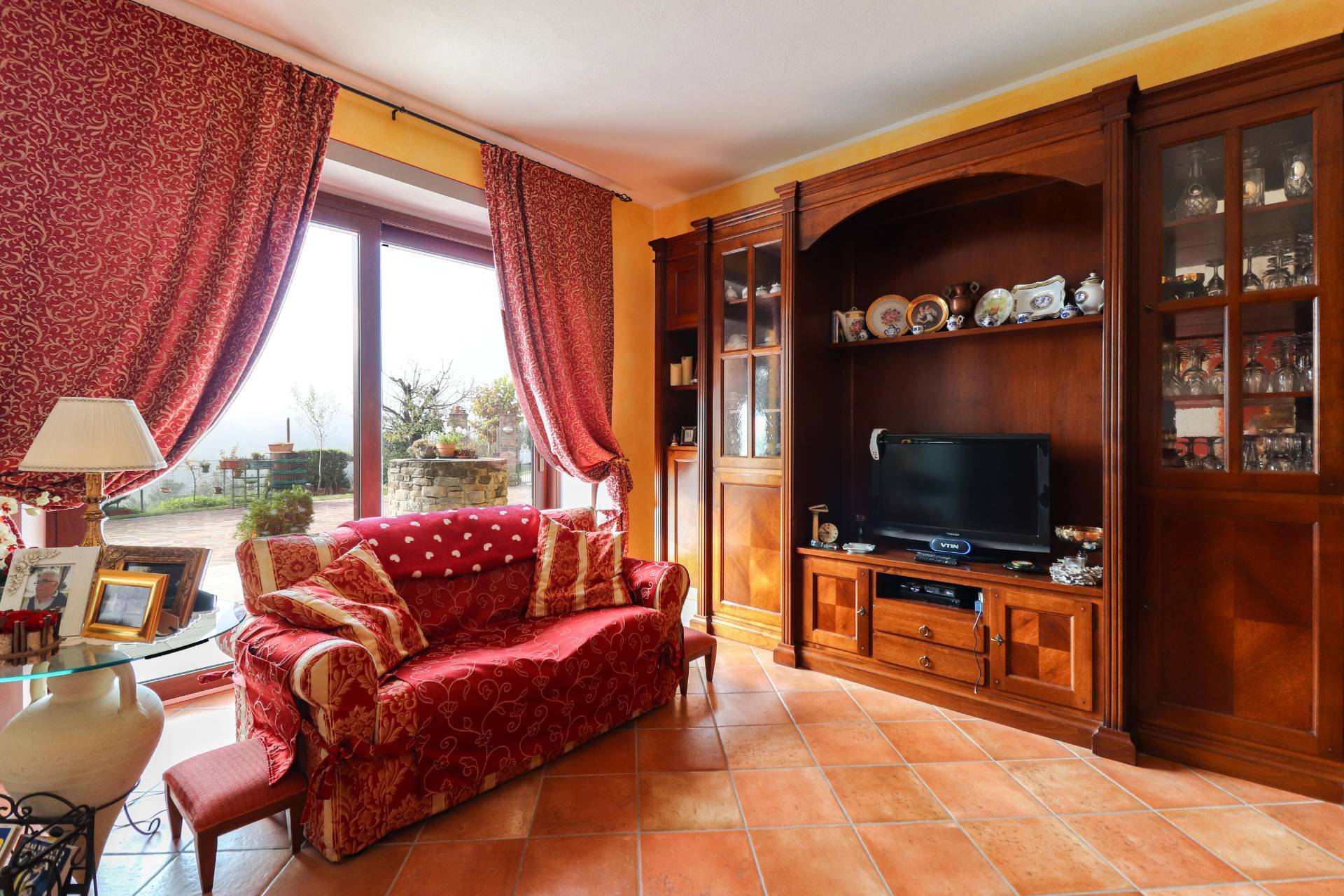 Localit? riviera, Monforte d'Alba, Cuneo, 12065, IT, 3 Bedrooms Bedrooms, ,3 BathroomsBathrooms,Residential,For Sale,Localit? riviera,1639521
