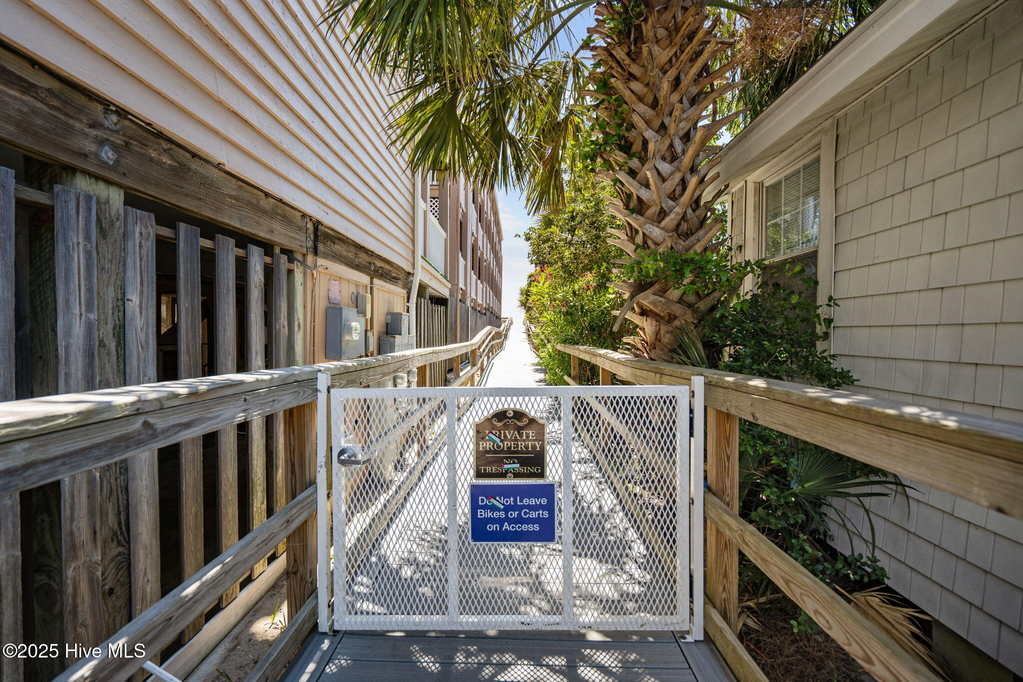 Carolina Beach, North Carolina, 28428, United States, 3 Bedrooms Bedrooms, ,2 BathroomsBathrooms,Residential,For Sale,1931980