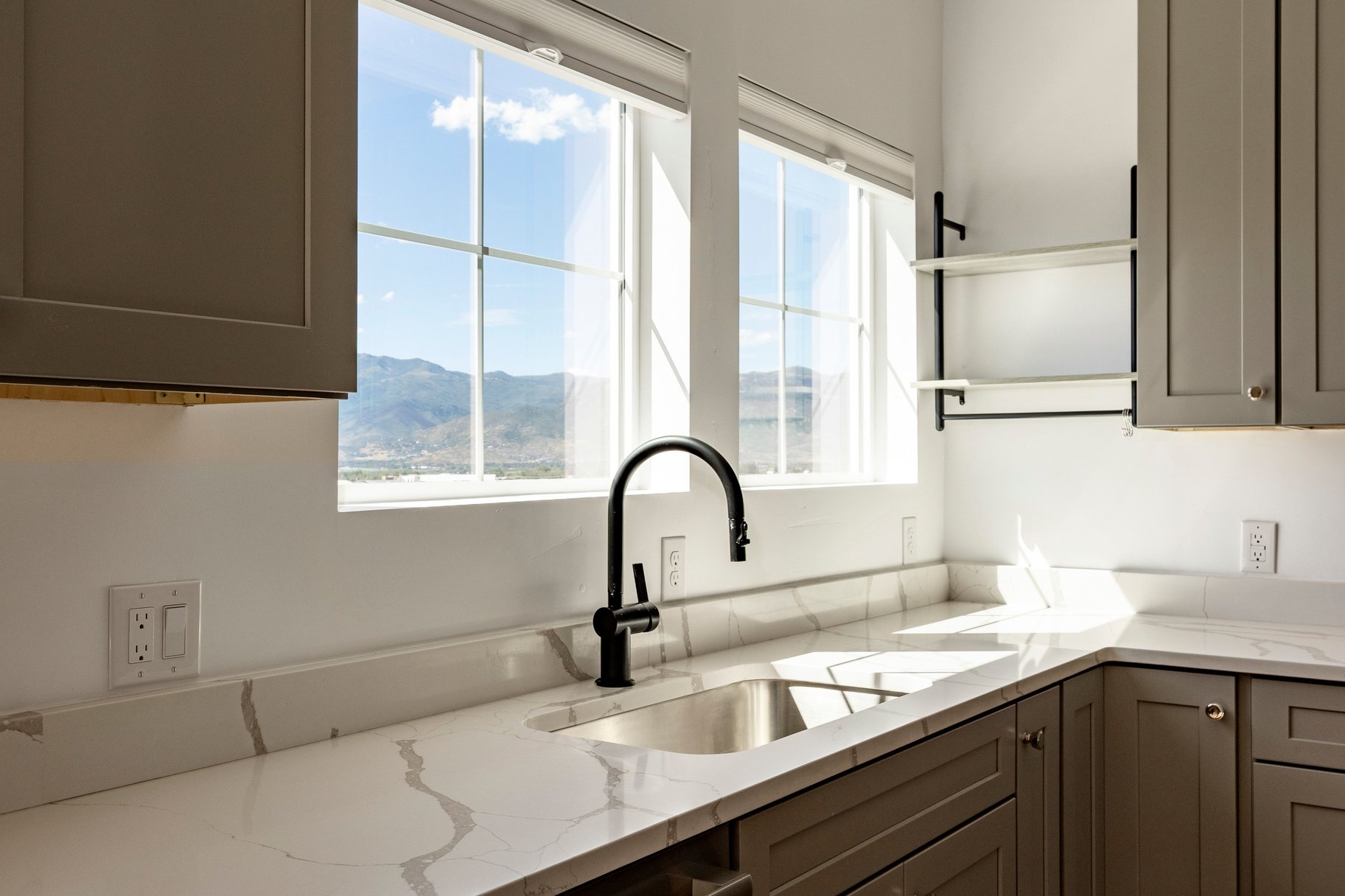  Lovely 4 Bed Modern Townhome with Timp views in East Heber with ADU - 物件實景