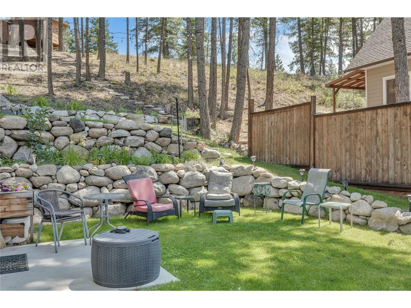 KELOWNA, British Columbia, V1Z 3W6, CA, 5 Bedrooms Bedrooms, ,3 BathroomsBathrooms,Residential,For Sale,1838987