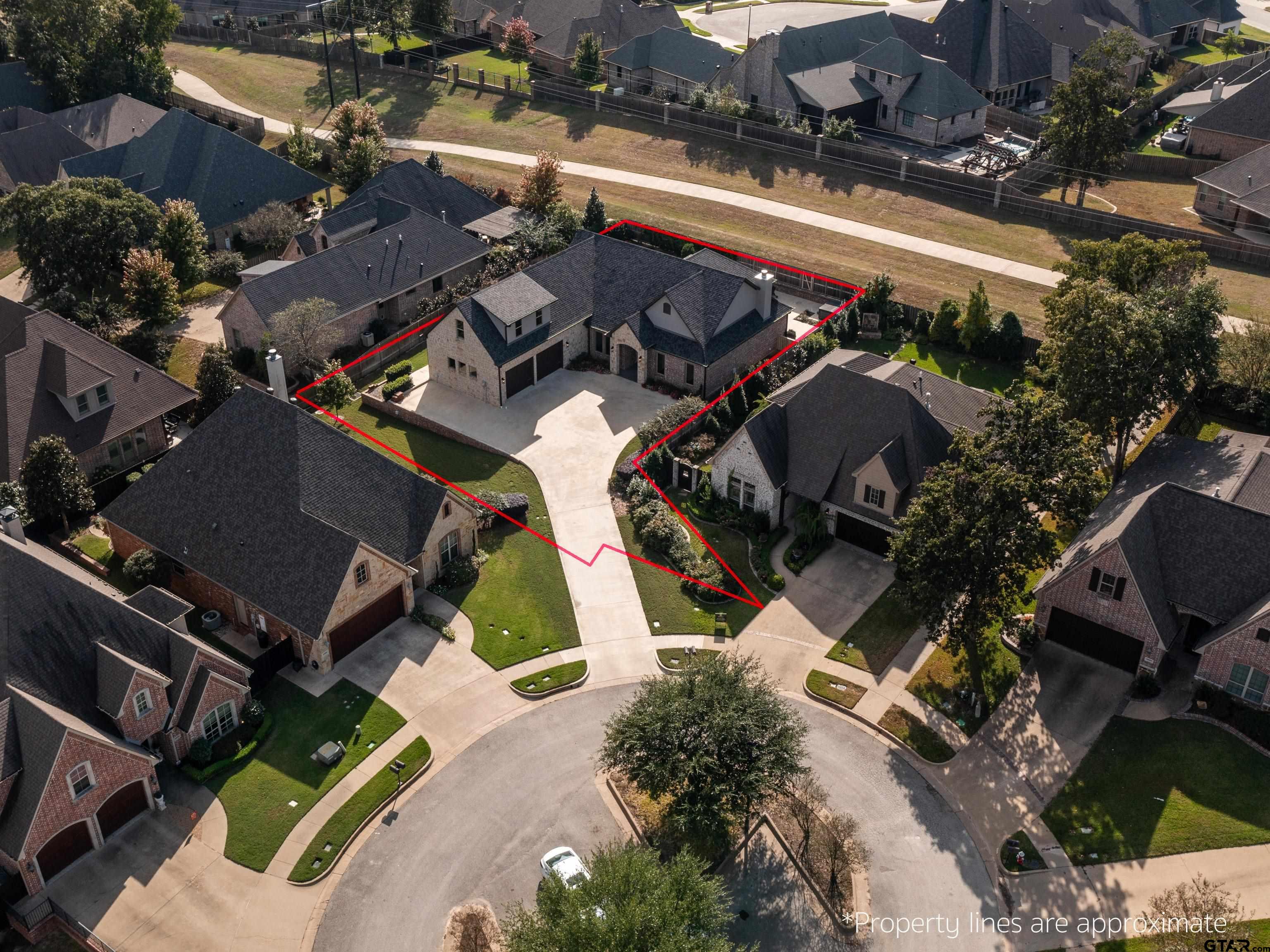 Tyler, Texas, 75703, United States, 3 Bedrooms Bedrooms, ,3 BathroomsBathrooms,Residential,For Sale,1985423