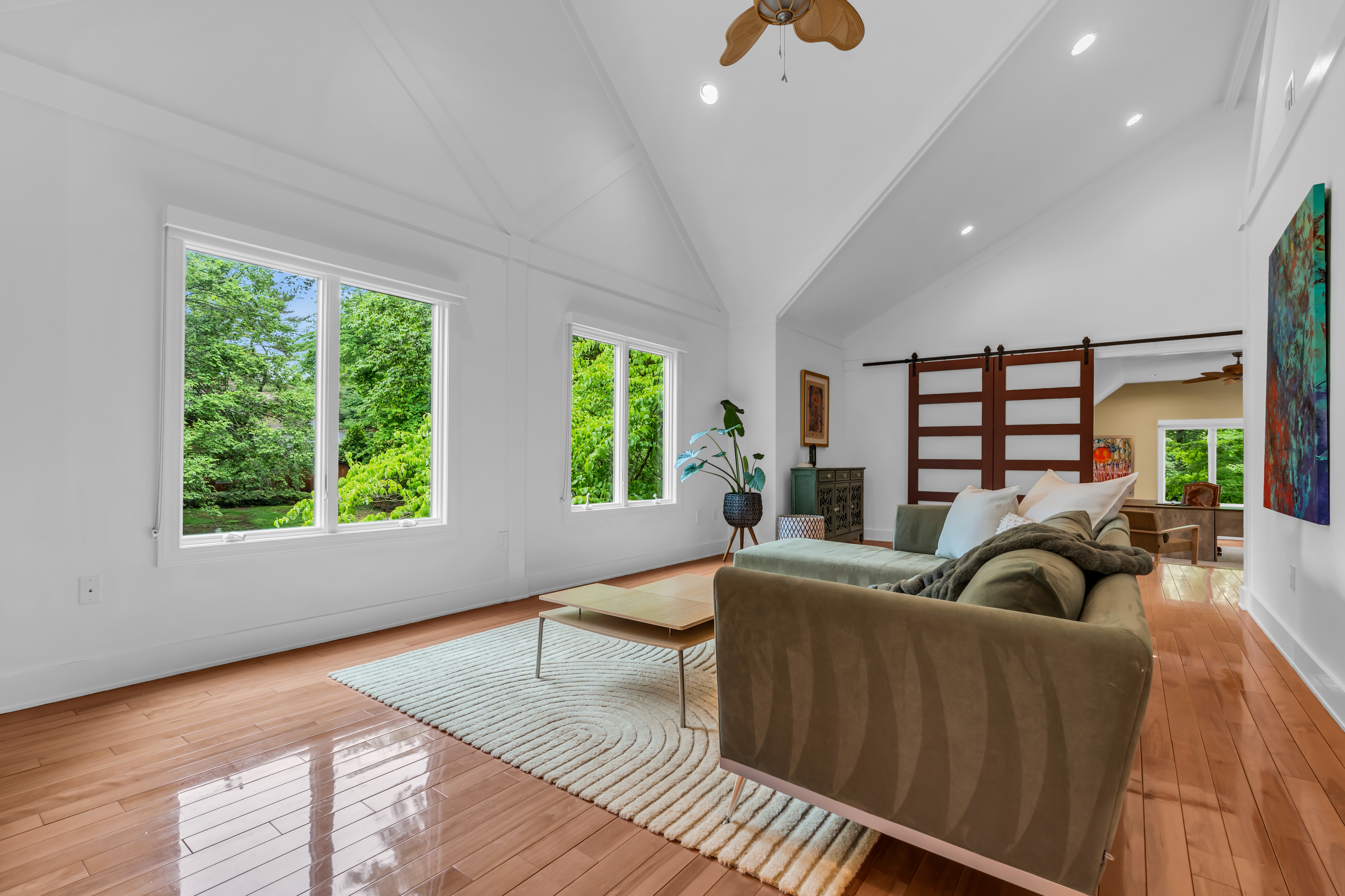  5-Bedroom Colonial in Lincroft - 物件實景