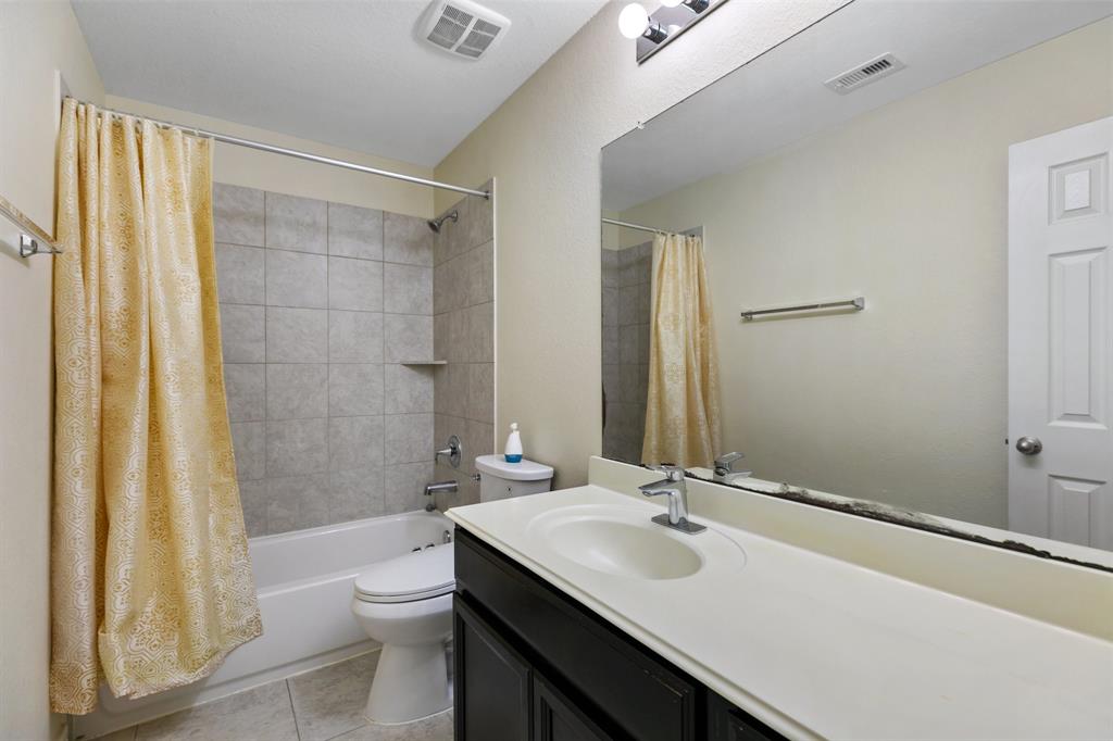 Sugar Land, Texas, 77479, United States, 5 Bedrooms Bedrooms, ,5 BathroomsBathrooms,Residential,For Sale,1982894