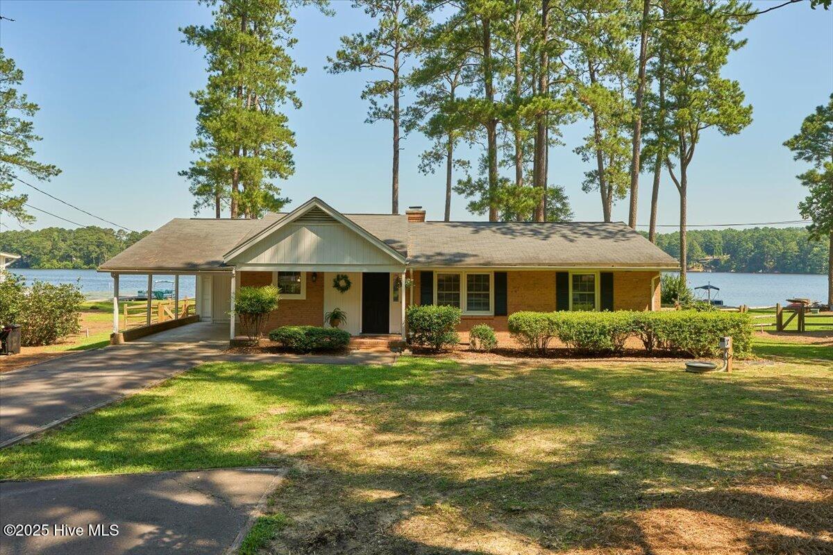 Whispering Pines, North Carolina, 28327, United States, 2 Bedrooms Bedrooms, ,2 BathroomsBathrooms,Residential,For Sale,1997179