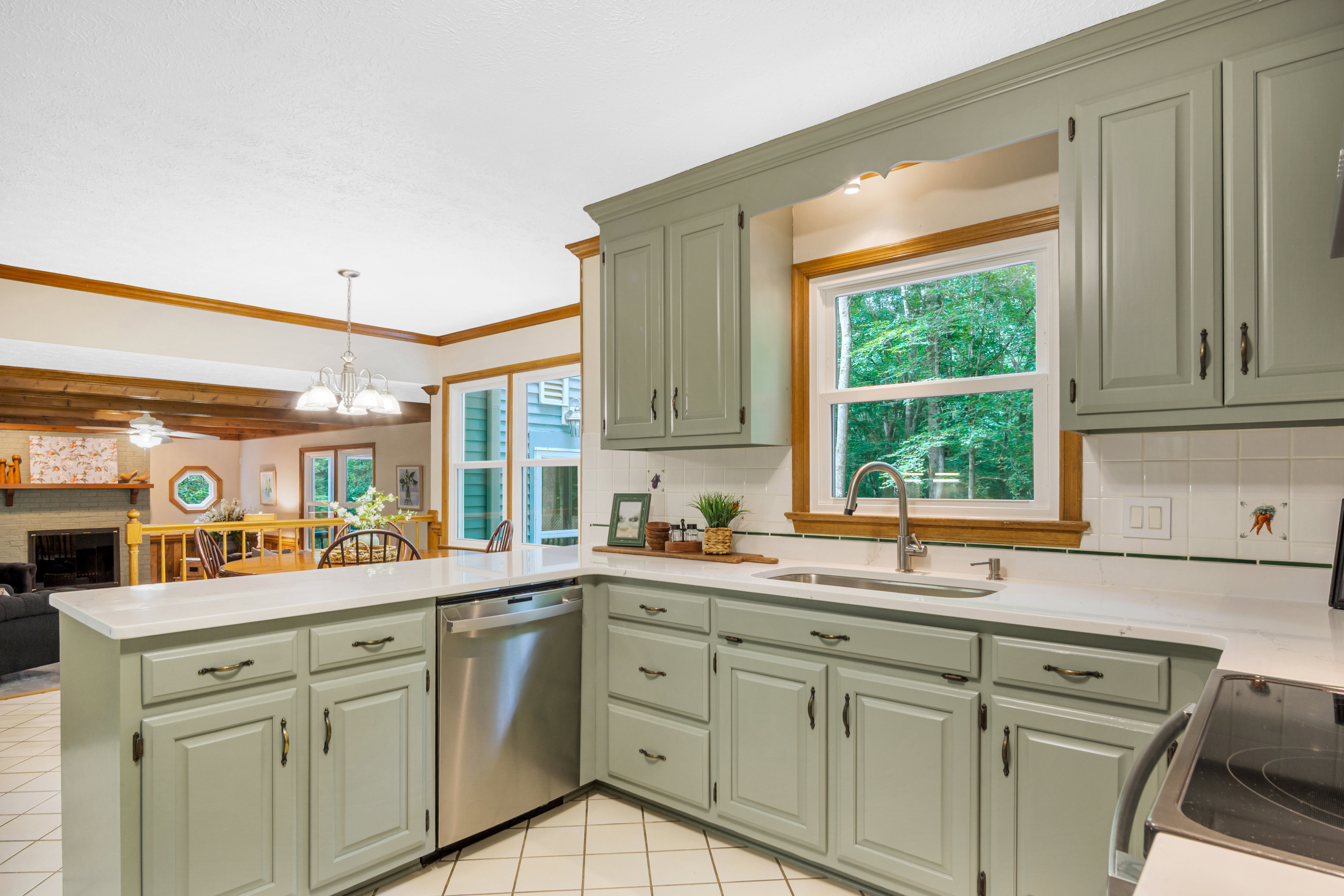 Williamsburg, Virginia, 23185, United States, 4 Bedrooms Bedrooms, ,4 BathroomsBathrooms,Residential,For Sale,1892691