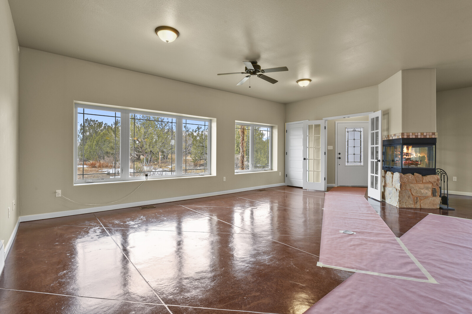 Pueblo, Colorado, 81004, United States, 2 Bedrooms Bedrooms, ,Residential,For Sale,1915514
