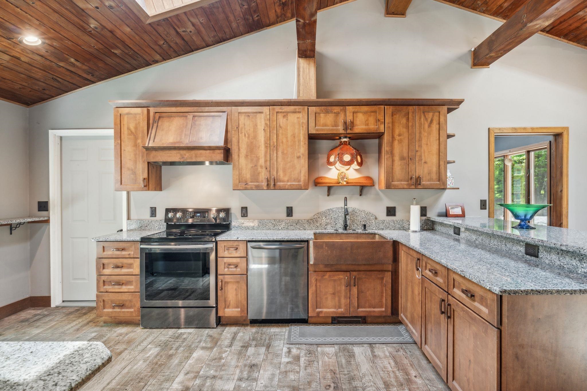 Newbury, New Hampshire, 03255, United States, 3 Bedrooms Bedrooms, ,2 BathroomsBathrooms,Residential,For Sale,1847258