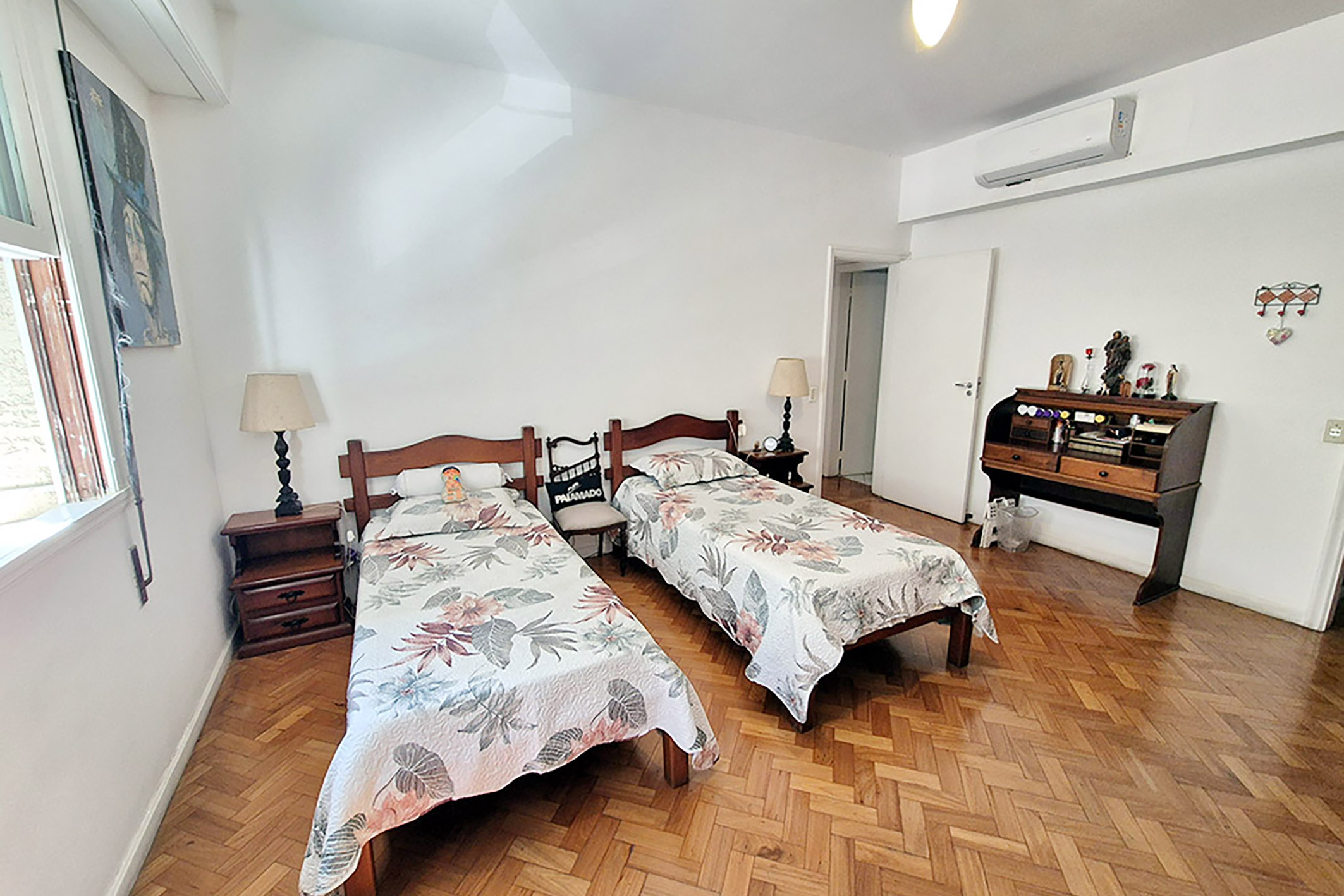 Apartment with a Generous Floor Plan on Praça Eugênio Jardim - 物件實景