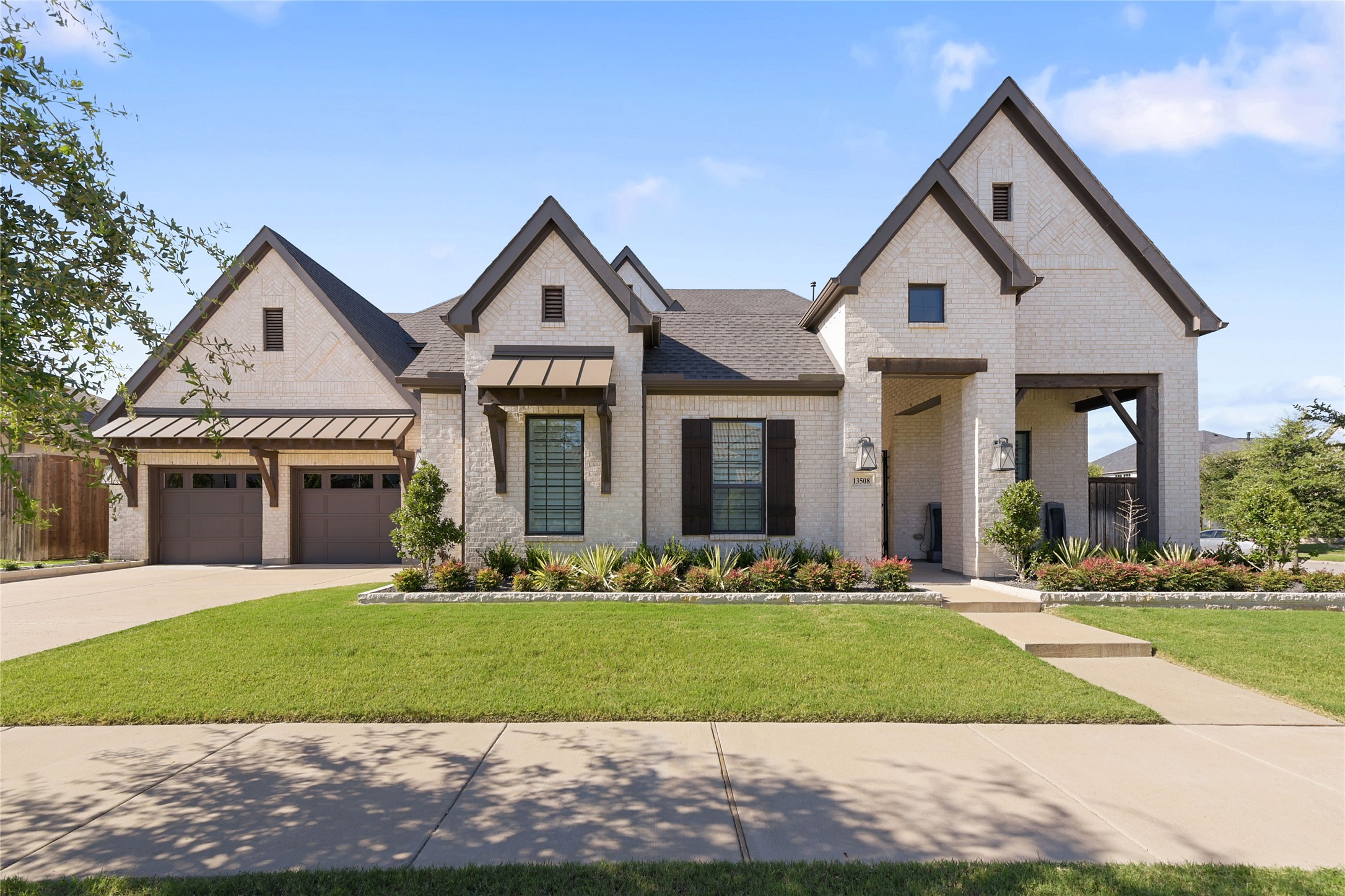 Frisco, Texas, 75035, United States, 5 Bedrooms Bedrooms, ,6 BathroomsBathrooms,Residential,For Sale,1997402