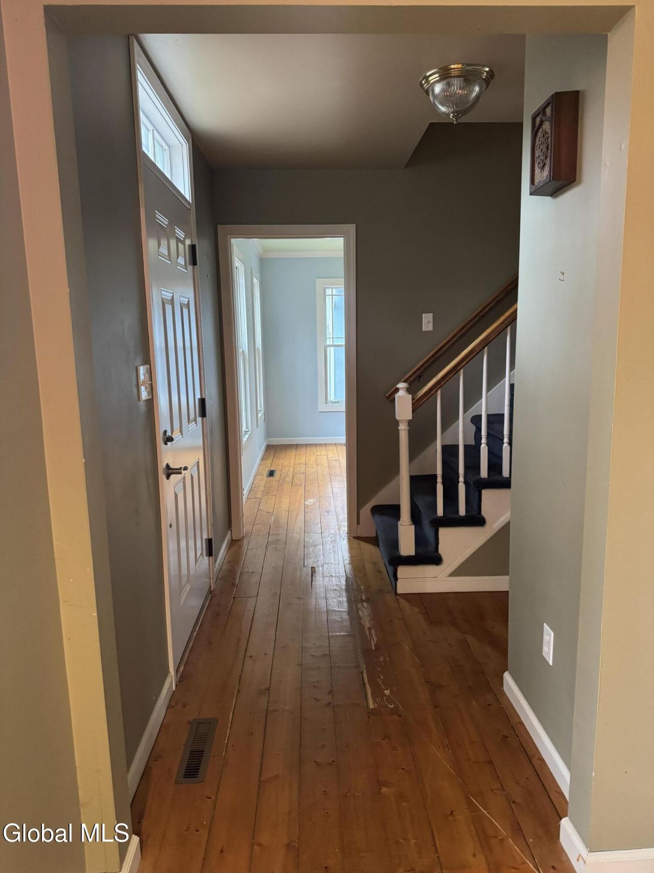 Rexford, New York, 12148, United States, 3 Bedrooms Bedrooms, ,3 BathroomsBathrooms,Residential,For Sale,2001928