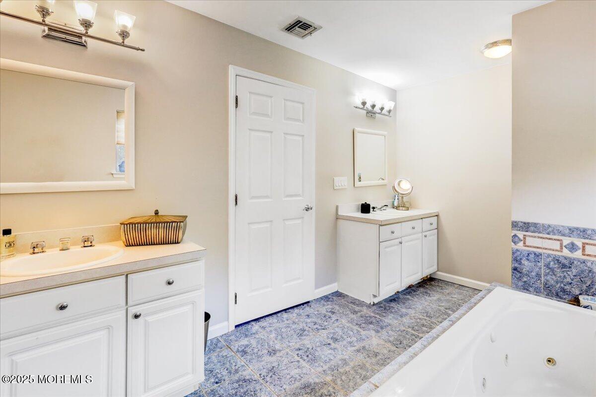 Howell, New Jersey, 07731, United States, 4 Bedrooms Bedrooms, ,3 BathroomsBathrooms,Residential,For Sale,1902992