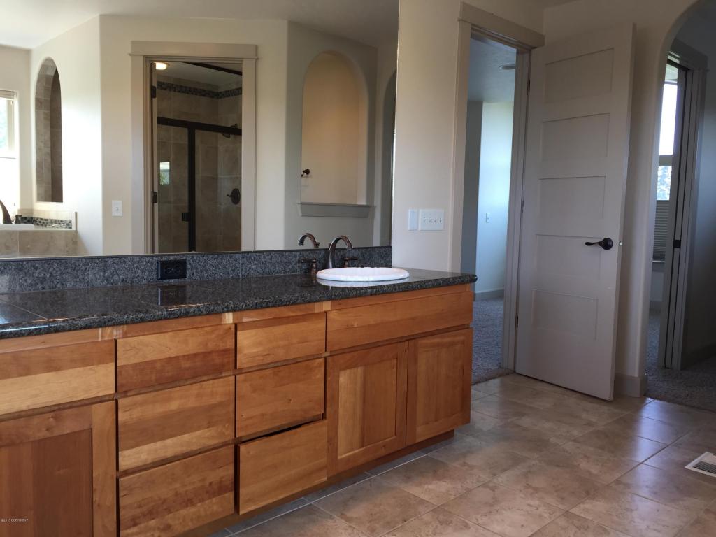 Anchorage, Alaska, 99501, United States, 4 Bedrooms Bedrooms, ,4 BathroomsBathrooms,Residential,For Sale,1841434