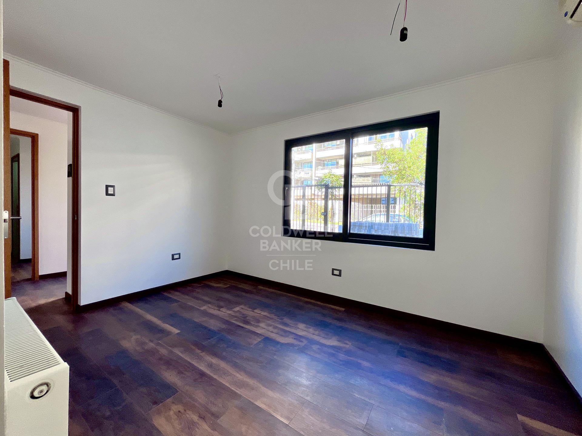 Vitacura, Chile, 3 Bedrooms Bedrooms, ,4 BathroomsBathrooms,Residential,For Sale,1898665