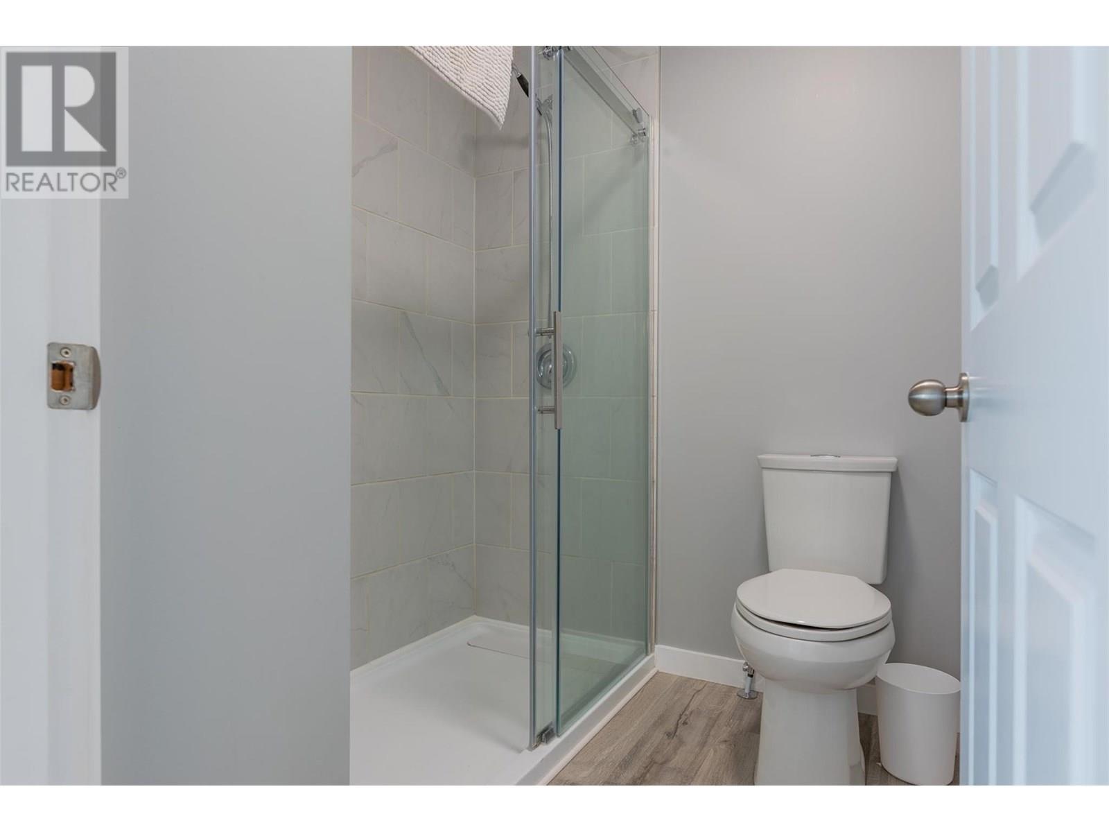 CASTLEGAR, British Columbia, V1N 4X9, CA, 5 Bedrooms Bedrooms, ,2 BathroomsBathrooms,Residential,For Sale,1913698