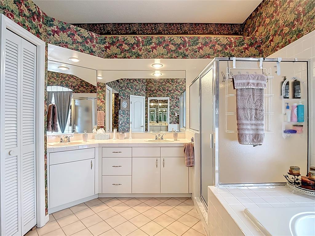 Lutz, Florida, 33549, United States, 4 Bedrooms Bedrooms, ,3 BathroomsBathrooms,Residential,For Sale,1906710