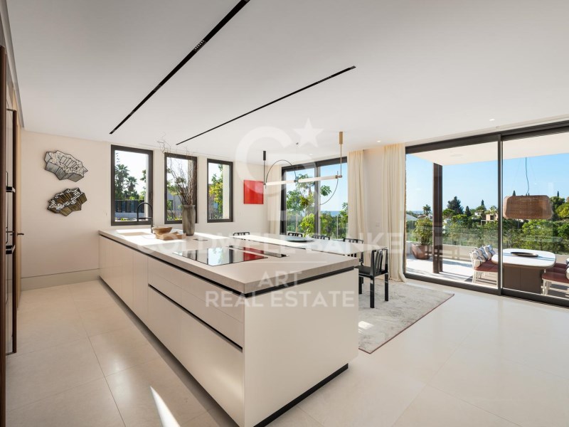 Marbella, Andalusia, ES, 5 Bedrooms Bedrooms, ,6 BathroomsBathrooms,Residential,For Sale,1985219