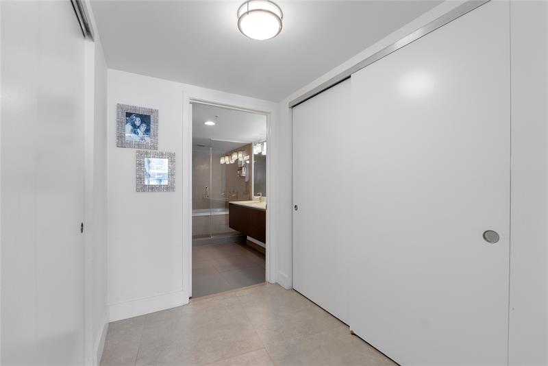 Miami Beach, Florida, 33141, United States, 2 Bedrooms Bedrooms, ,2 BathroomsBathrooms,Residential,For Sale,1990899