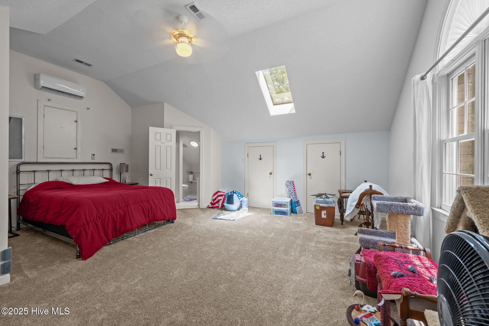 New Bern, North Carolina, 28560, United States, 4 Bedrooms Bedrooms, ,3 BathroomsBathrooms,Residential,For Sale,1946891