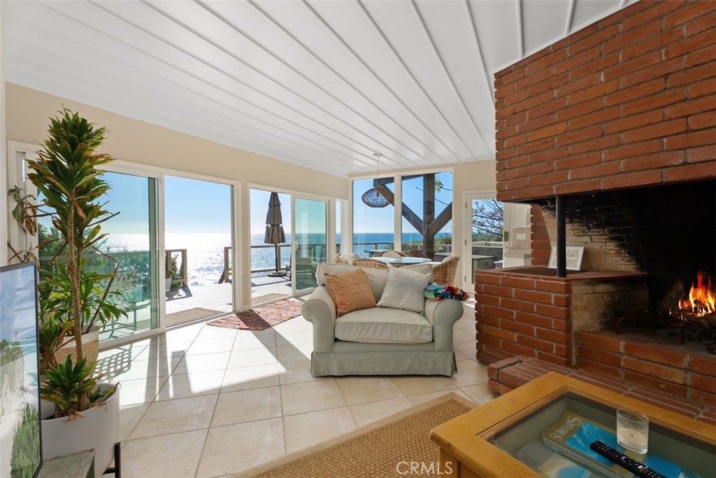 Laguna Beach, California, 92651, United States, 6 Bedrooms Bedrooms, ,7 BathroomsBathrooms,Residential,For Sale,1723948