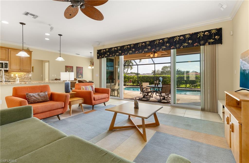 Fort Myers, Florida, 33919, United States, 3 Bedrooms Bedrooms, ,2 BathroomsBathrooms,Residential,For Sale,1970315