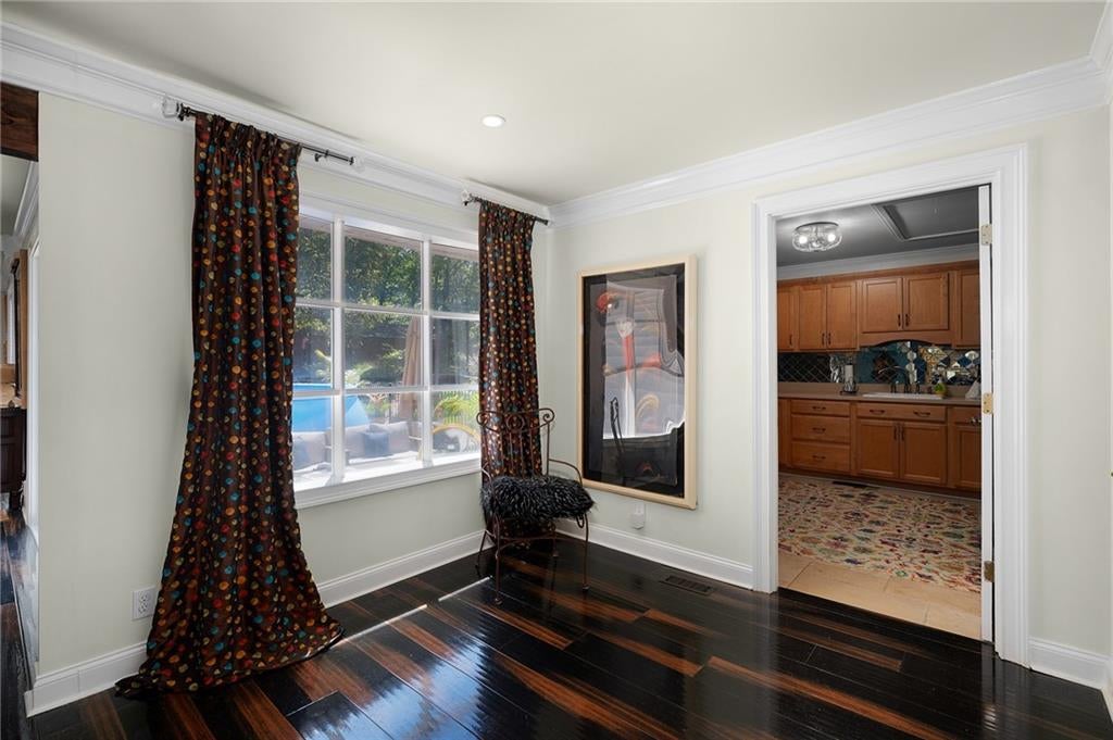 Calhoun, Georgia, 30701, United States, 3 Bedrooms Bedrooms, ,3 BathroomsBathrooms,Residential,For Sale,1980675