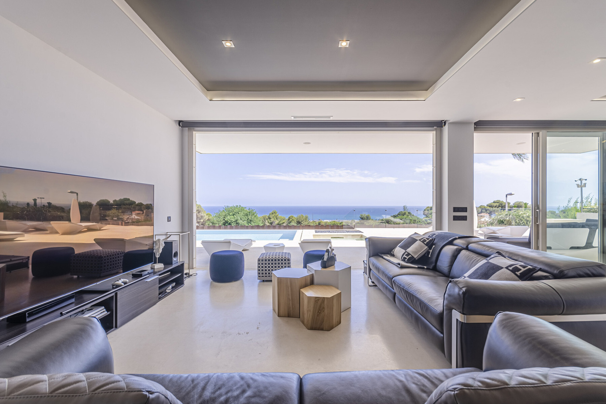  Modern villa with extraordinary ocean, golf and city views - 物件實景