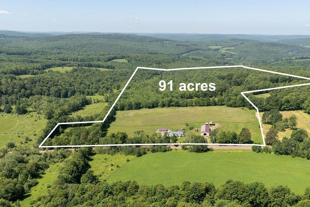 Franklin, New York, 13775, United States, 3 Bedrooms Bedrooms, ,2 BathroomsBathrooms,Residential,For Sale,1967662