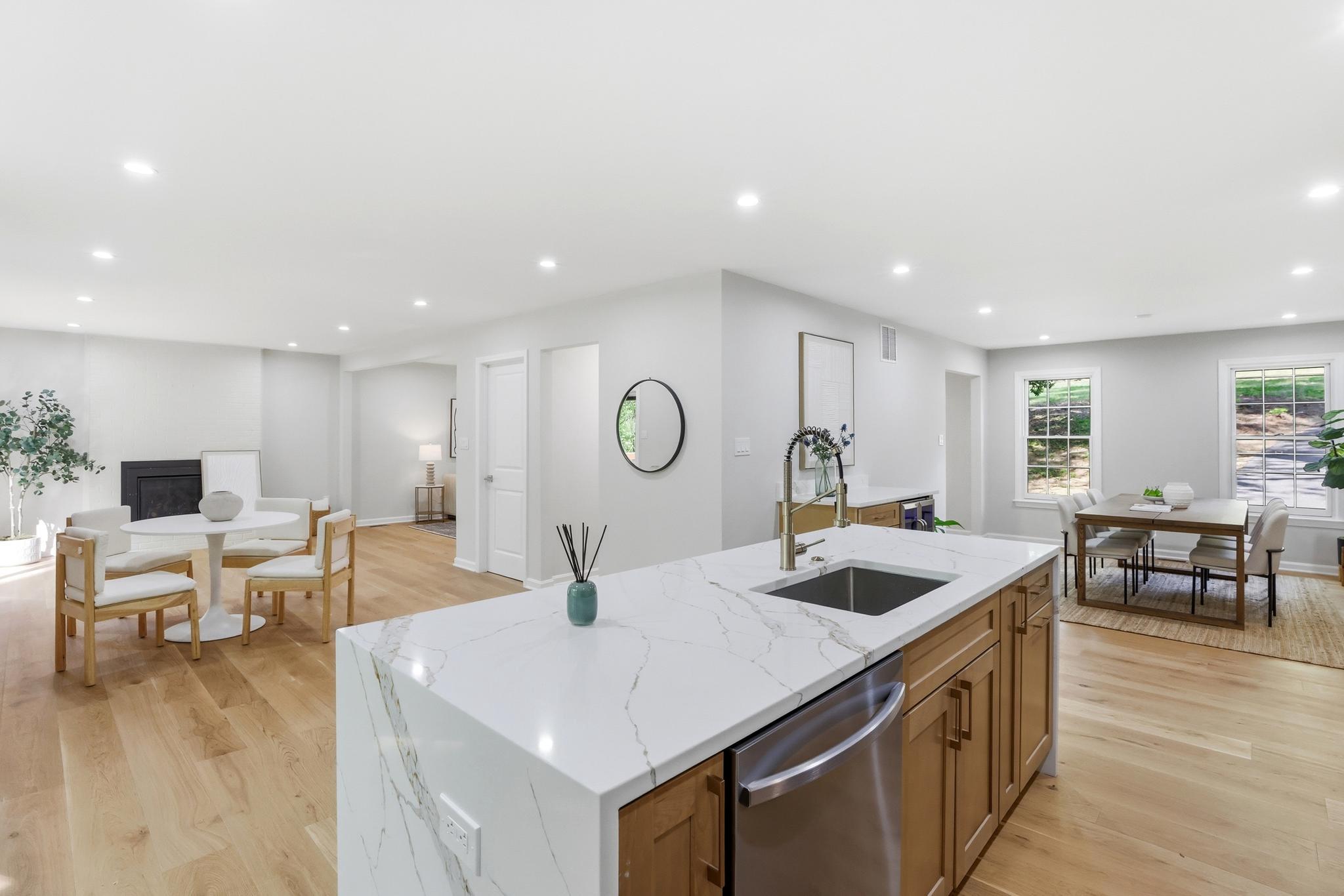  12136 Westwood Hills Drive, Herndon, VA, 20171 - 物件實景