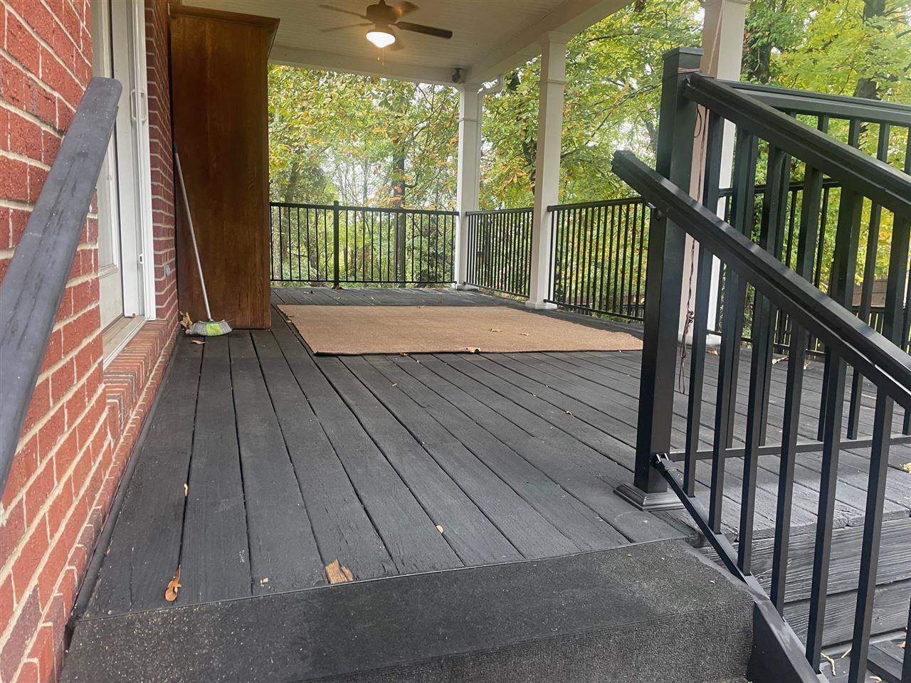 Bowling Green, Kentucky, 42104, United States, 4 Bedrooms Bedrooms, ,5 BathroomsBathrooms,Residential,For Sale,1971353