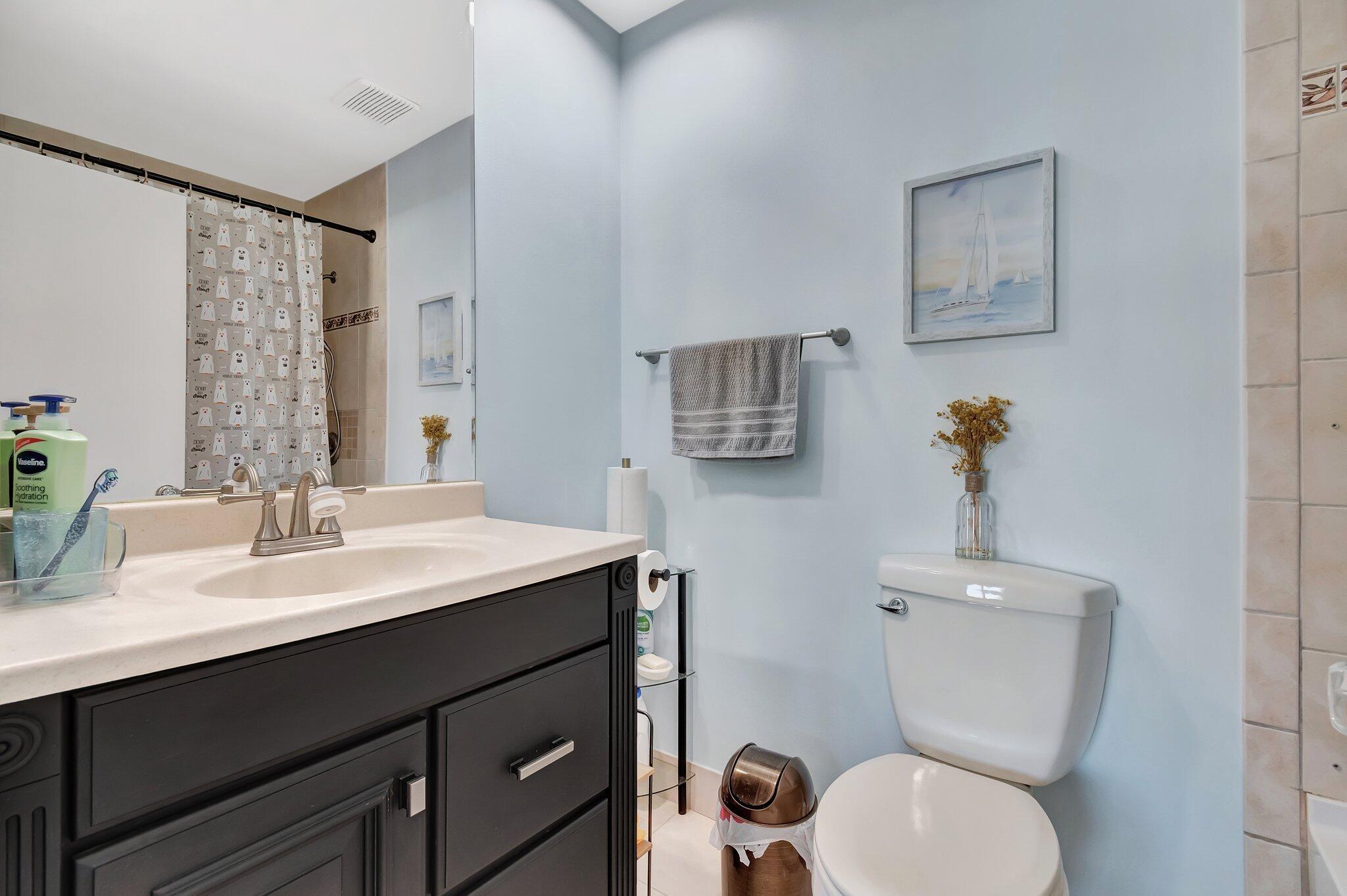 Boynton Beach, Florida, 33435, United States, 2 Bedrooms Bedrooms, ,3 BathroomsBathrooms,Residential,For Sale,1927808