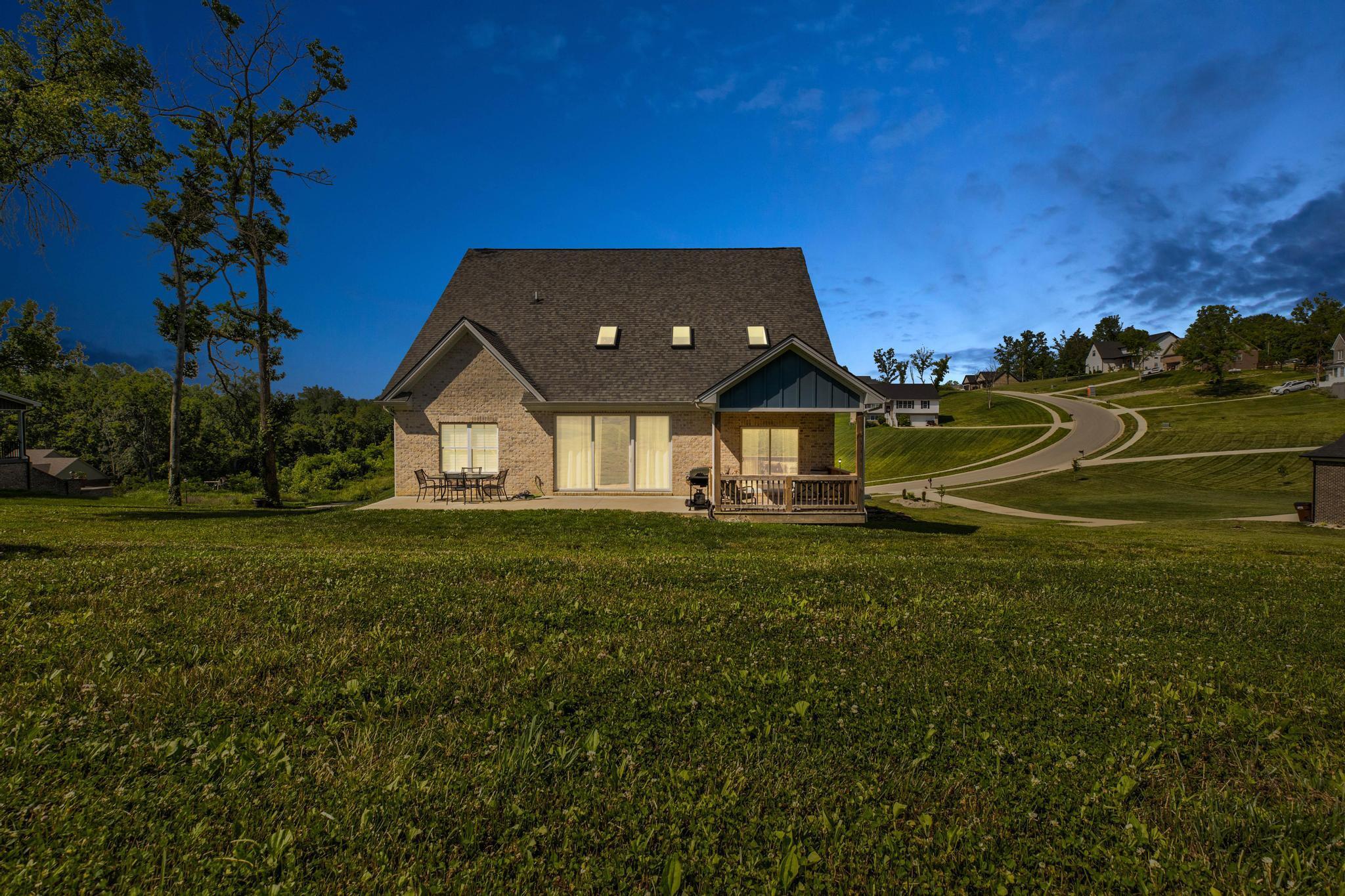 Richmond, Kentucky, 40475, United States, 4 Bedrooms Bedrooms, ,6 BathroomsBathrooms,Residential,For Sale,1971513