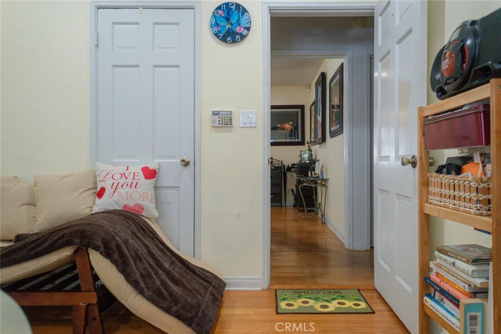 Los Angeles, California, 90008, United States, 3 Bedrooms Bedrooms, ,3 BathroomsBathrooms,Residential,For Sale,1984271