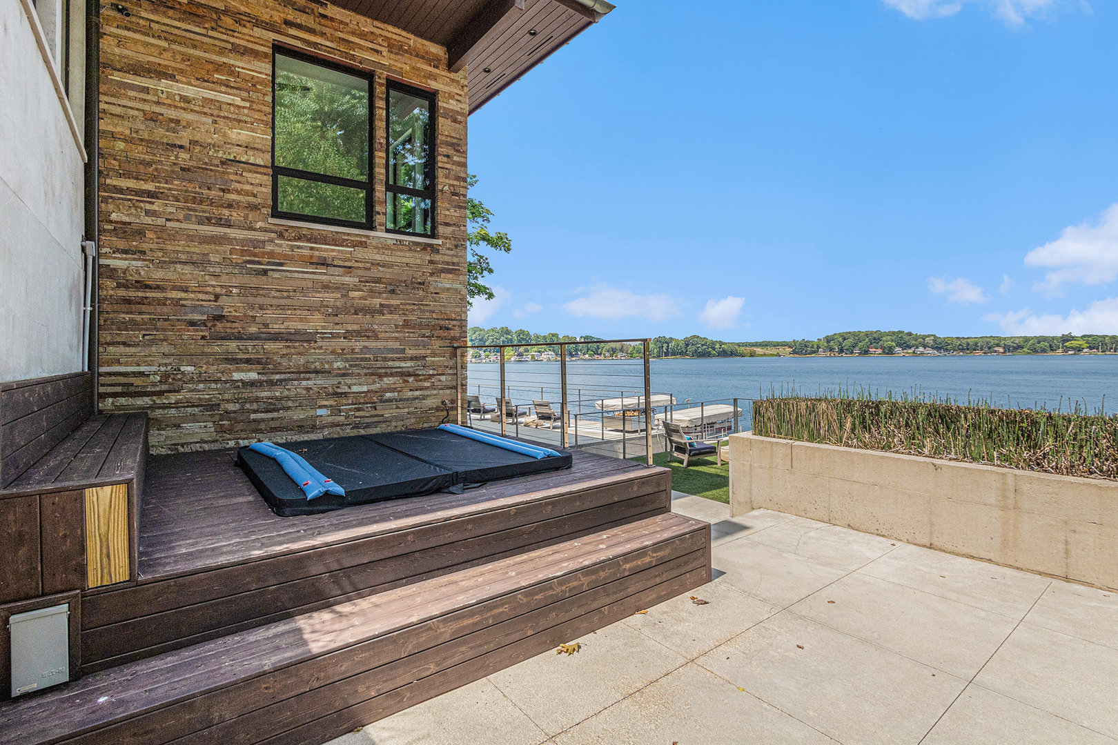 Dowagiac, Michigan, 49047, United States, 4 Bedrooms Bedrooms, ,5 BathroomsBathrooms,Residential,For Sale,1974252