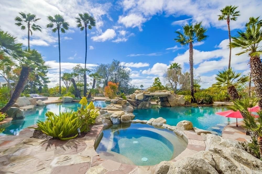 San Diego, California, 92127, United States, 6 Bedrooms Bedrooms, ,5 BathroomsBathrooms,Residential,For Sale,1903826