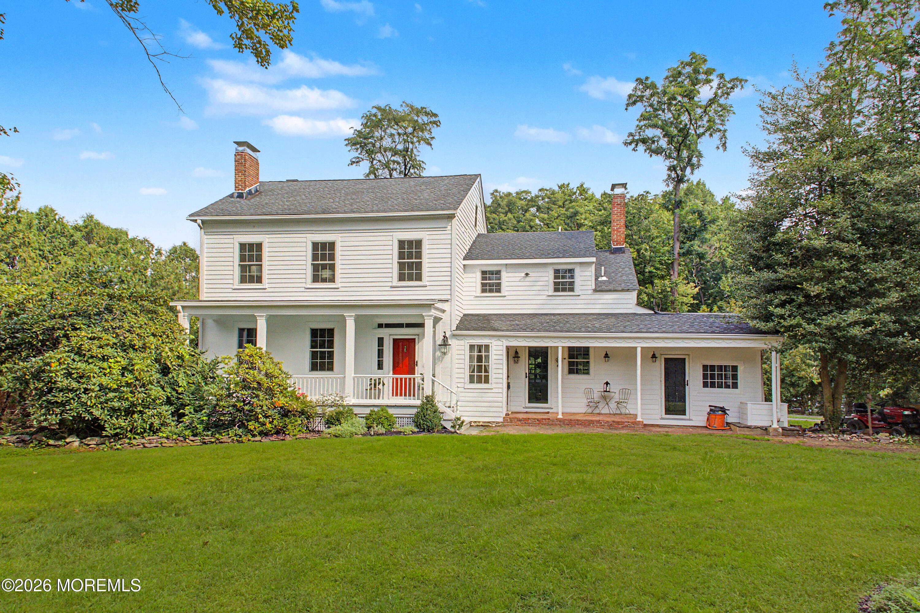 62 Swartzel Dr, Middletown, NJ 07748