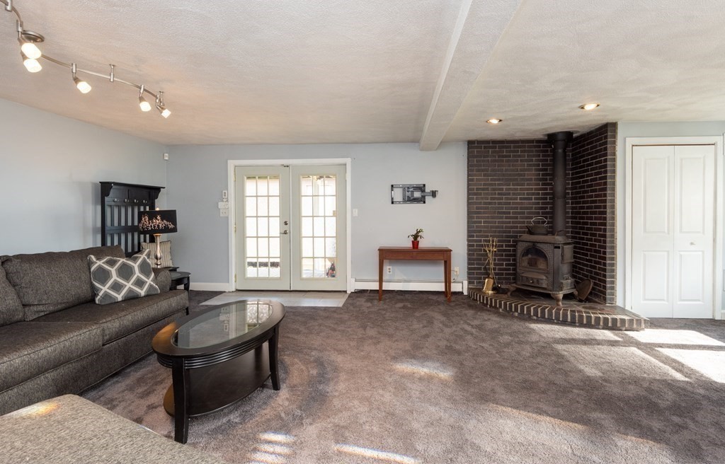 15 Bradford Street Street, Malden, Massachusetts, 02148, United States, 4 Bedrooms Bedrooms, ,3 BathroomsBathrooms,Residential,For Sale,15 Bradford Street Street,1010579