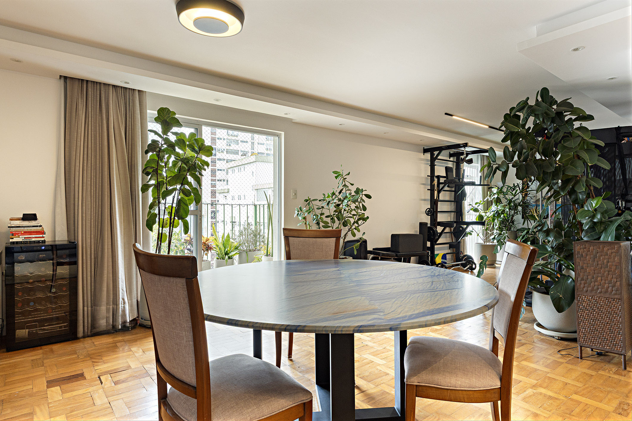  Contemporary Renovation in the Flat Section of Jardim Paulista - 物件實景