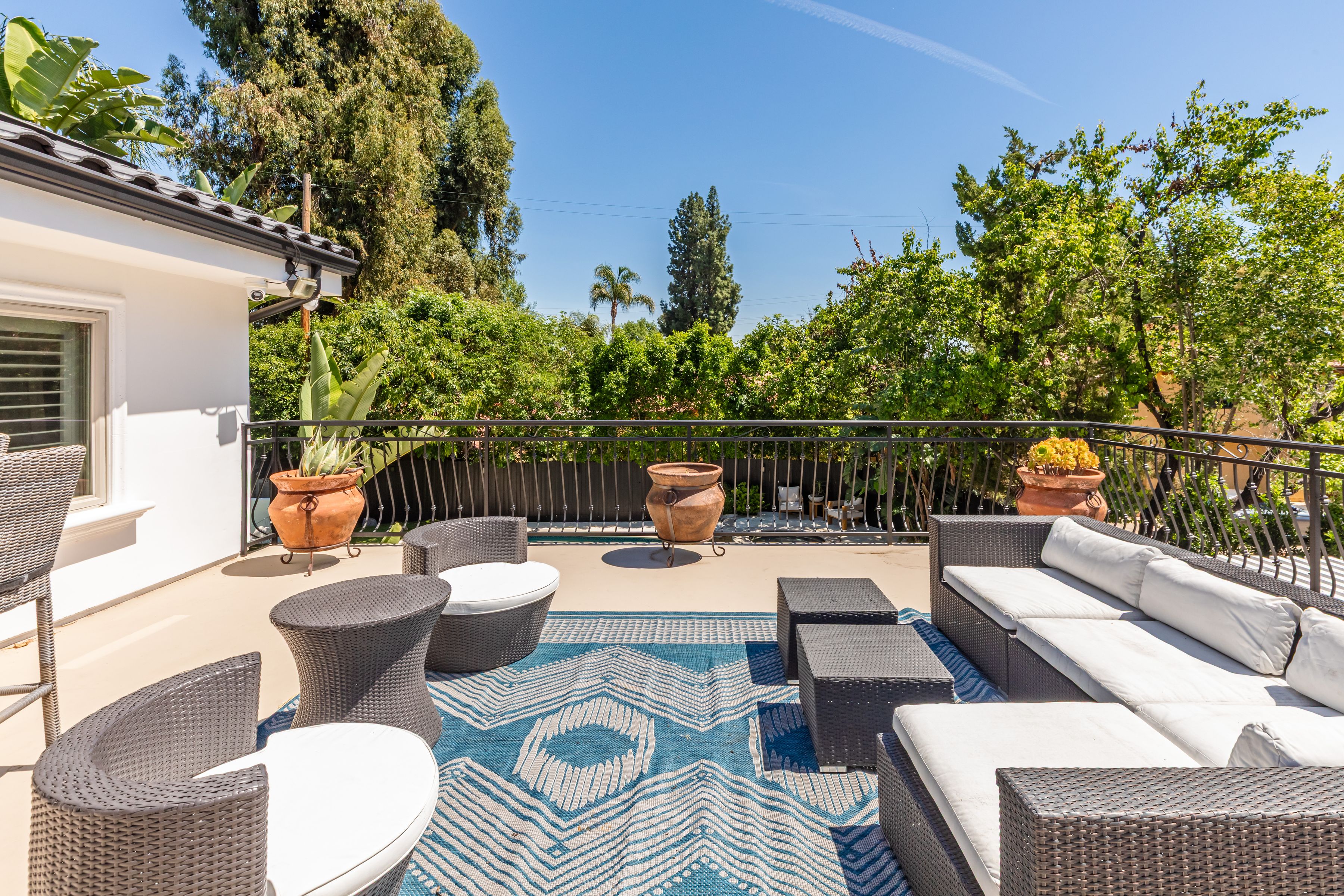  Thoughtfully Reimagined Tarzana Estate - 物件實景